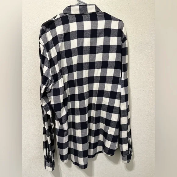 Versace Men’s Graphic Button Down shirt - Picture 4 of 4